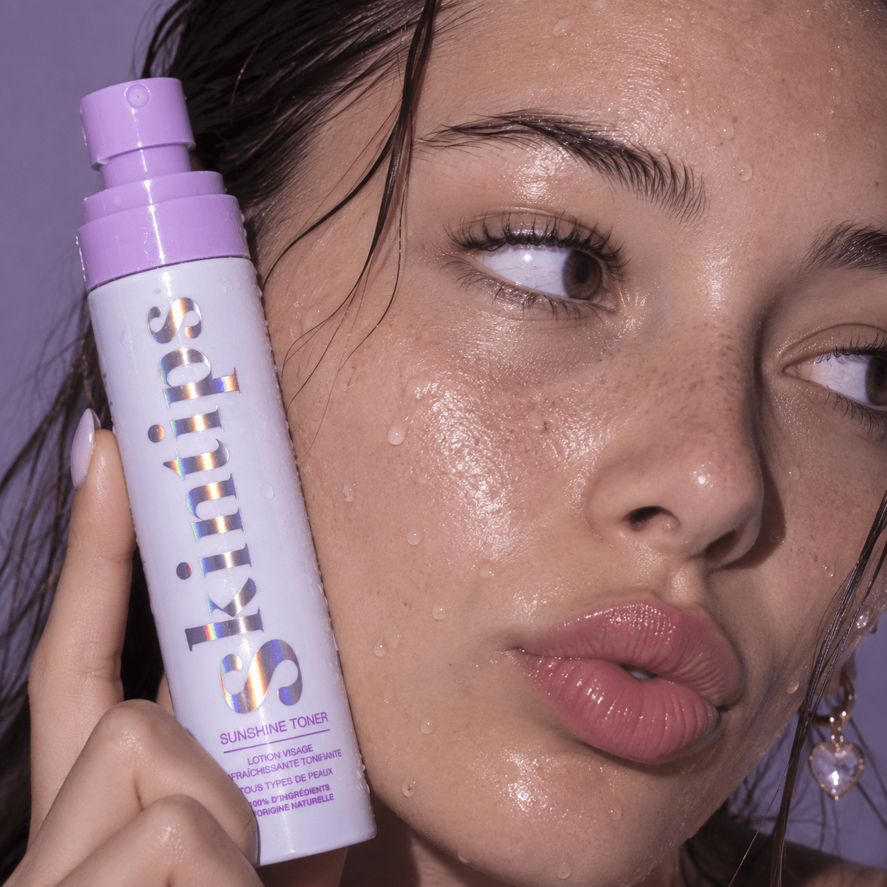 Peau en automne : boutons, effet rebond et froid… Comment sauver ton glow ? - SKINTIPS